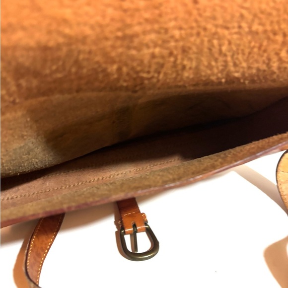 Vintage handmade brown distressed Leather Crossbody Bag with Adjustable Strap - Picture 6 of 7
